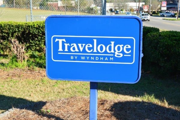 Travelodge by Wyndham Montgomery East image 17